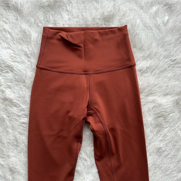 Lululemon Wunder Train - Picture 3 of 3